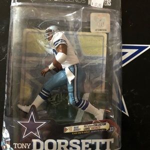 2 Dallas Cowboys Football Figures